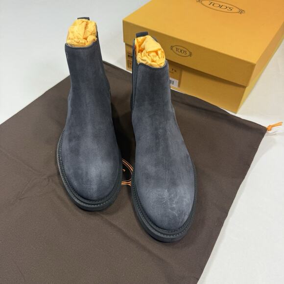 Tod’s SUEDE CHELSEA BOOTS Size 7.5UK/9US New In Box With Receipt MSRP $1,095 main image 4
